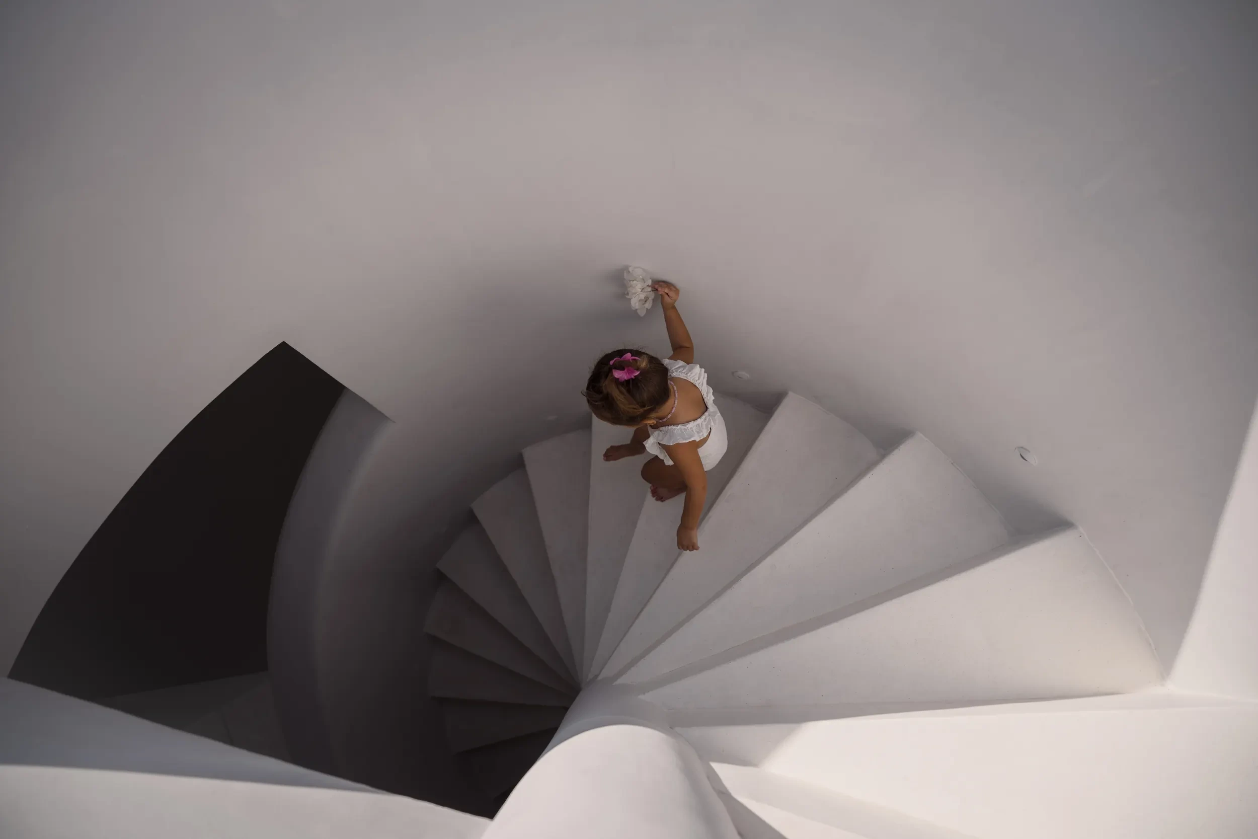Lifestyle photography: villa from above